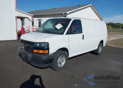 2019 Chevrolet Express 2500 Work Van из США, поврежденный, VIN 1GCWGAFP7K1152659